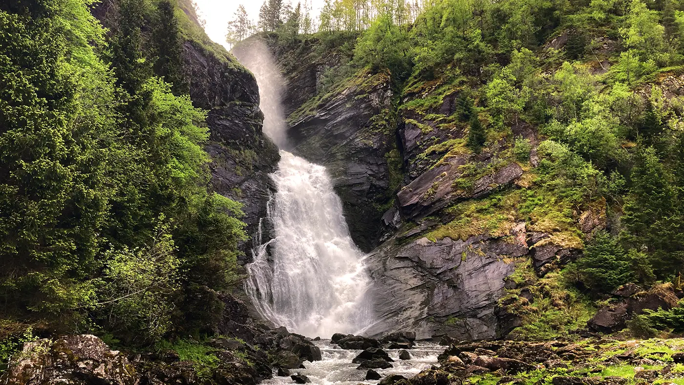 Norwegen Huldefossen